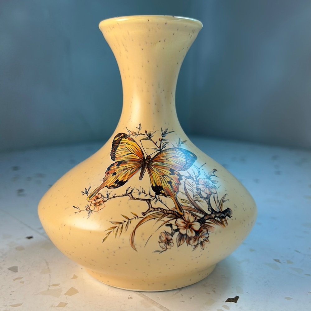 Treasure Craft Butterfly Floral Speckled Yellow Vintage Retro Boho Vase